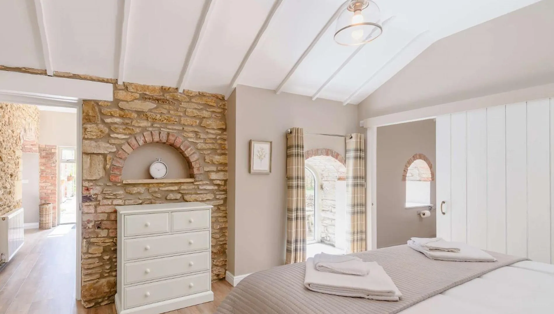 Villa 4 Bed In Scarborough 79522 Sawdon
